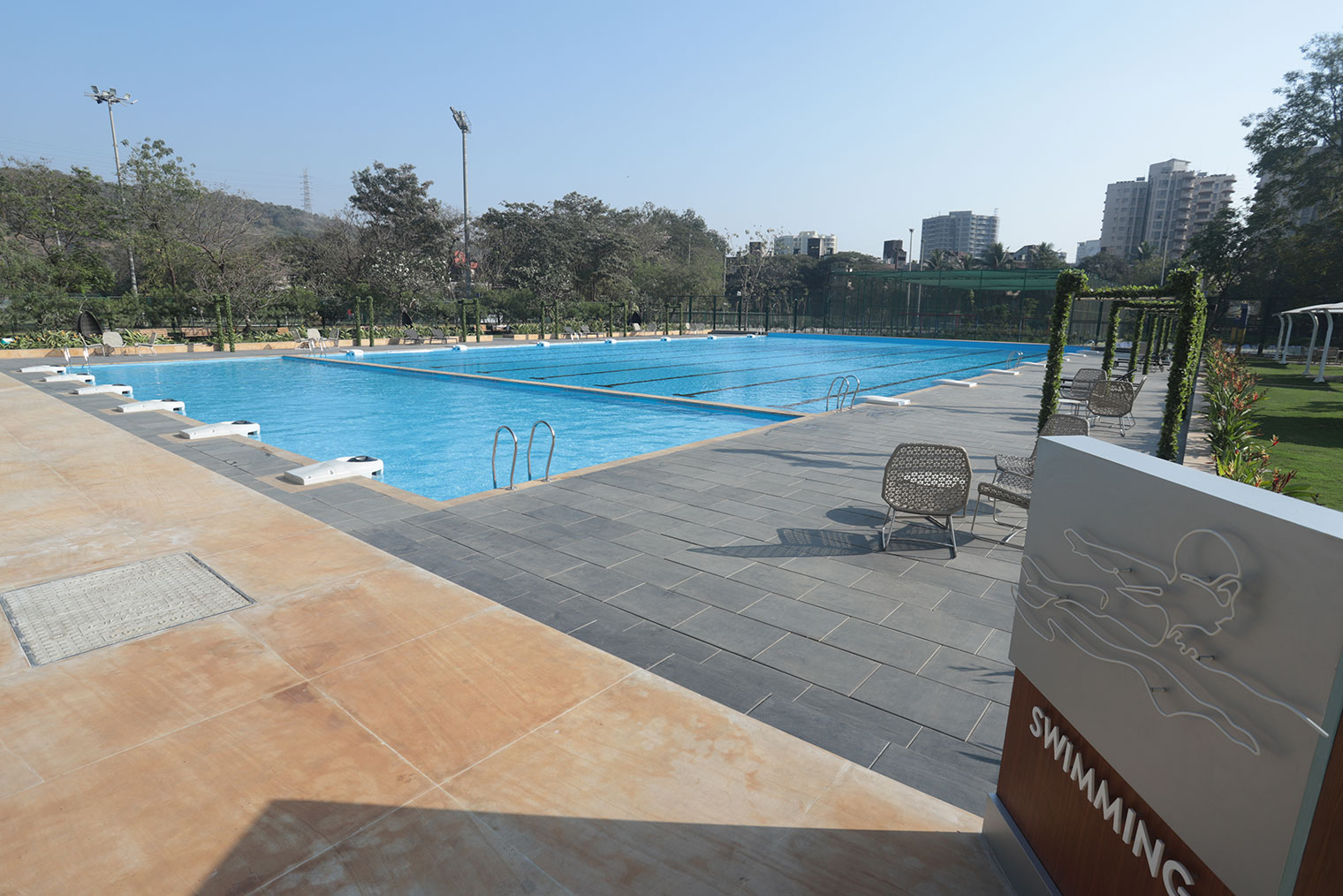 What are Ideal Pool Designs for Swim Training and Instructors